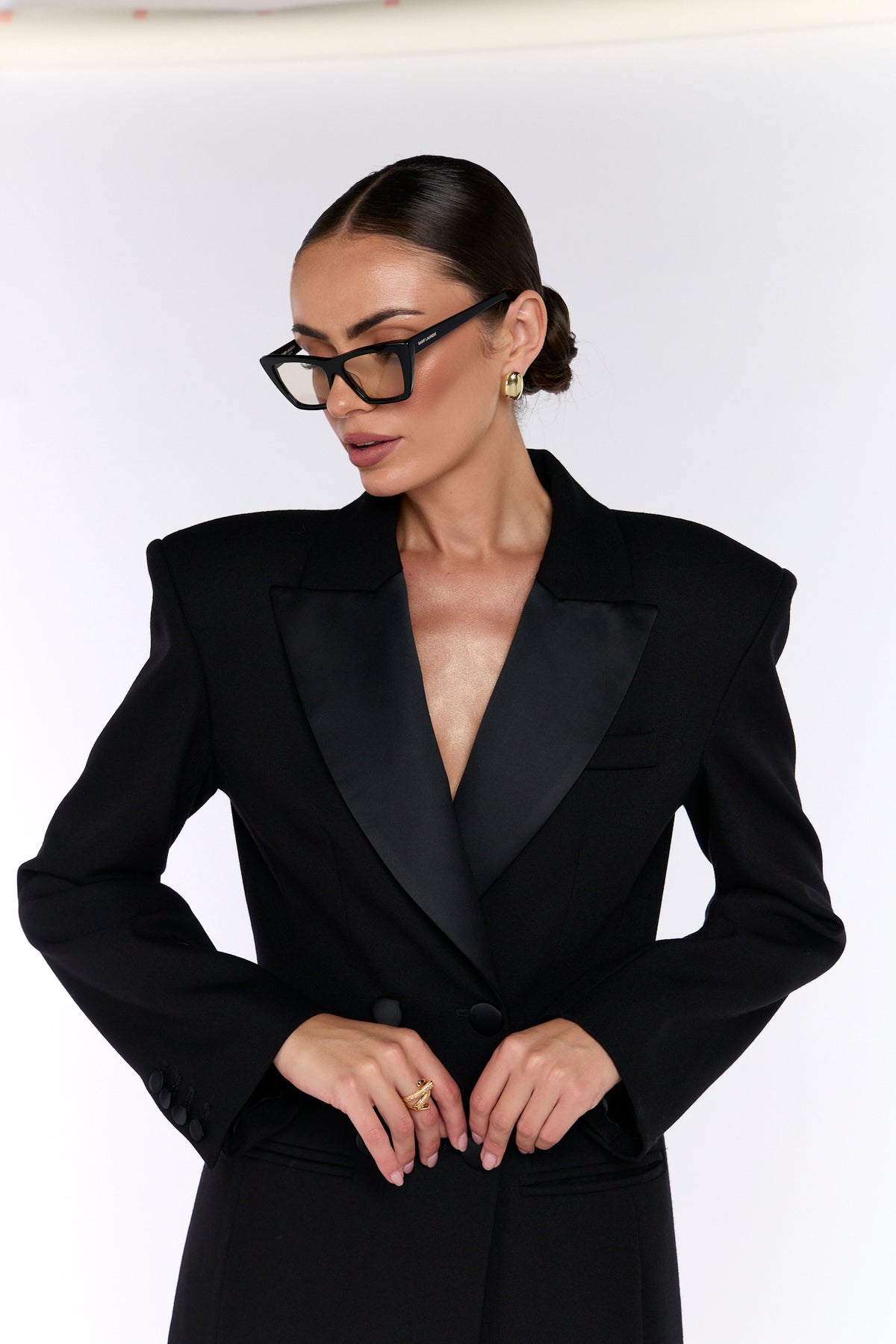 Timeless Wool Coat - Light Suiting Black