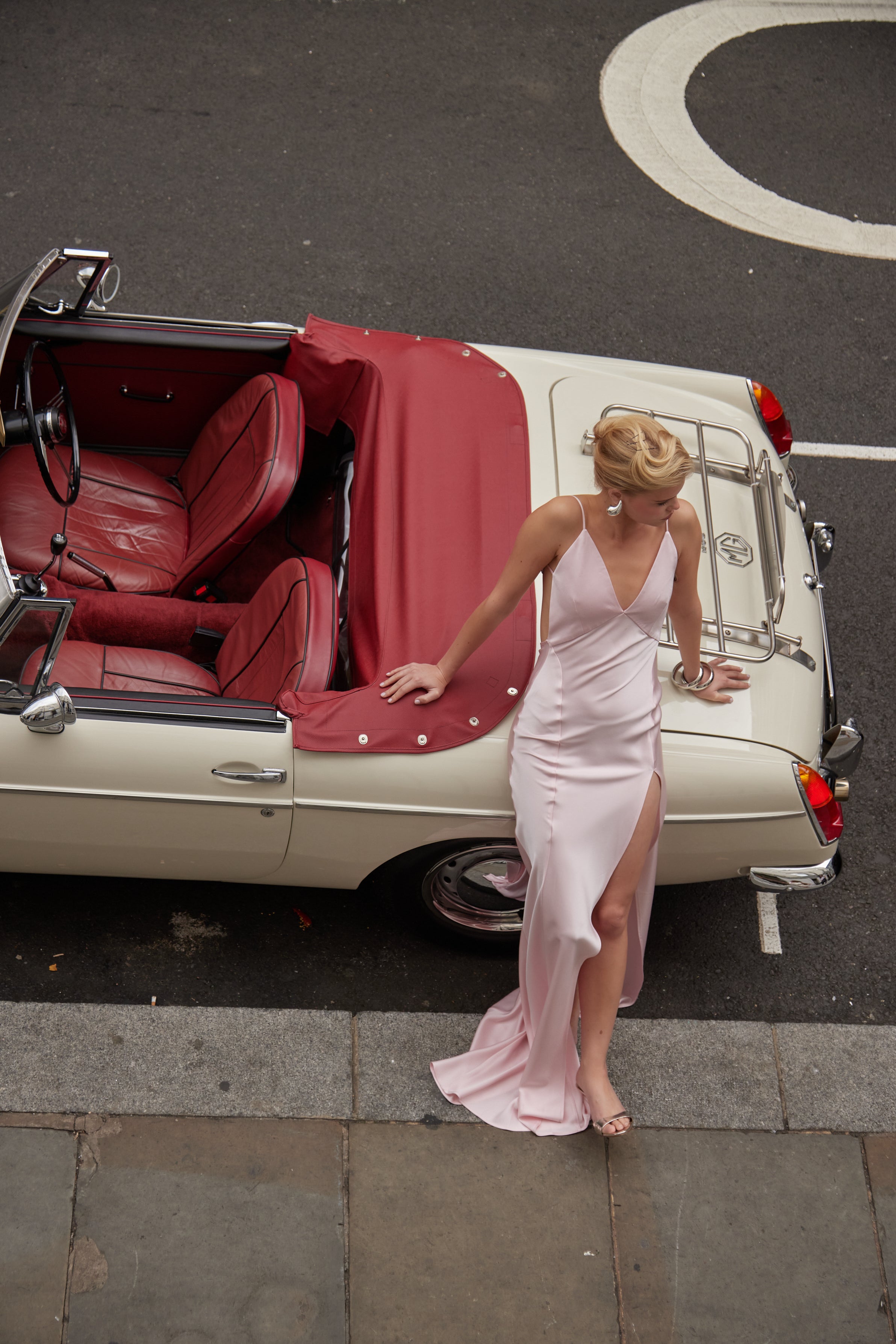 The Backless Dress - Blush